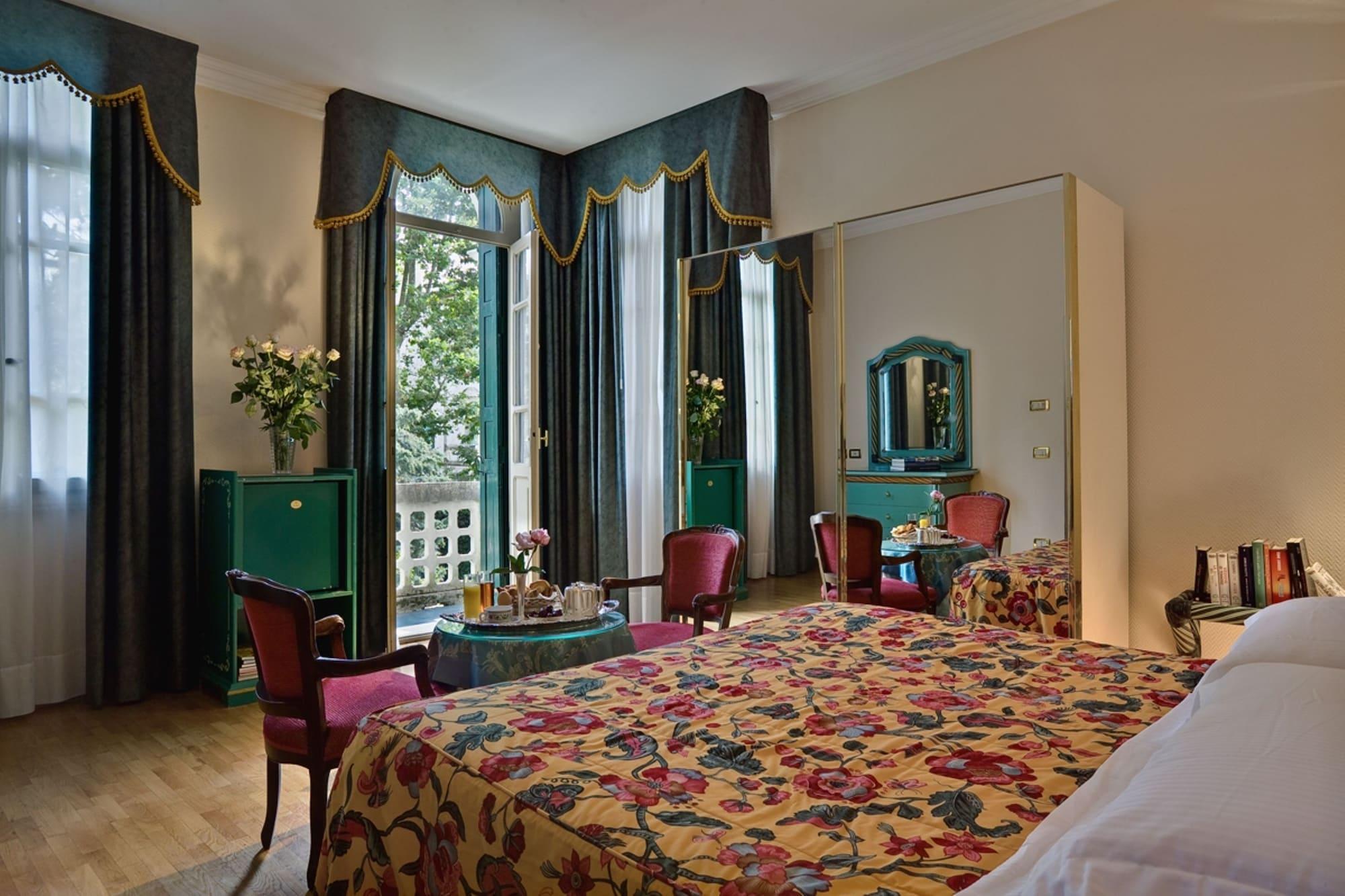 โรงแรมเบียซุตติ Lido di Venezia ภายนอก รูปภาพ