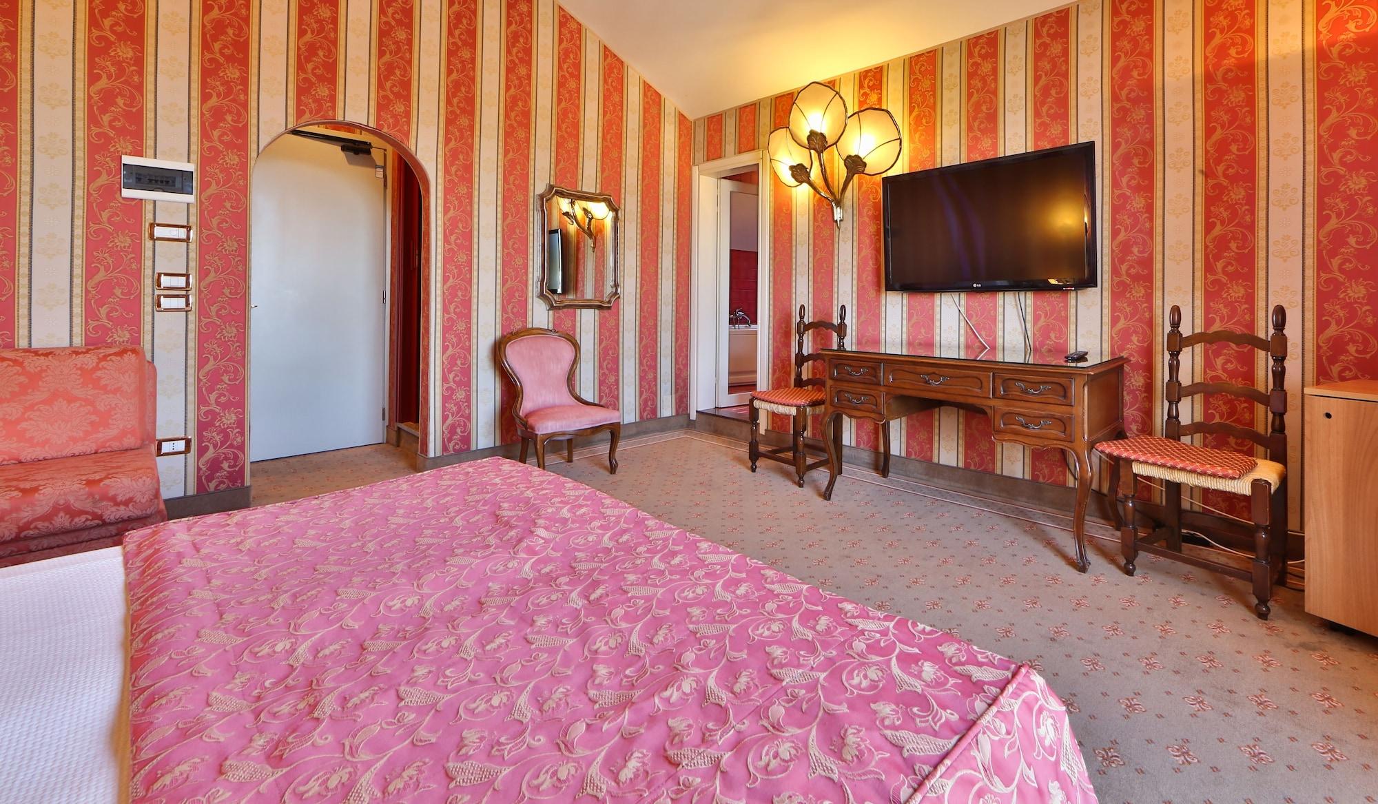 โรงแรมเบียซุตติ Lido di Venezia ภายนอก รูปภาพ